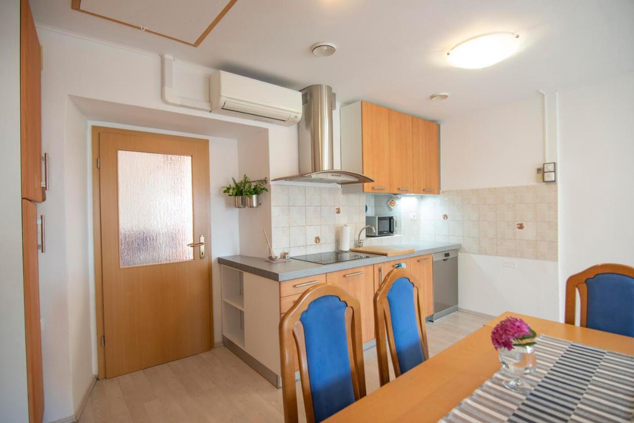 Apartamento Apartma Bajc Ajdovščina Exterior foto